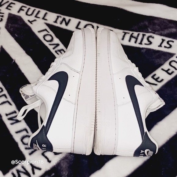 Nike AirForce 1 '07 Streetwear Shoes Size 11.5 for Men - Picture 9 of 12